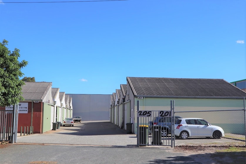 Click to view all images 201D Bank Street East Victoria Park WA 6101 - Image 1