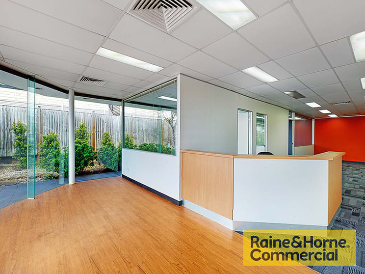 Click to view all images D/76 Enoggera Road Newmarket QLD 4051 - Image 3