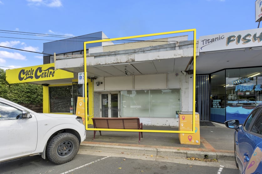 Click to view all images 239 East Boundary Road Bentleigh East VIC 3165 - Image 2