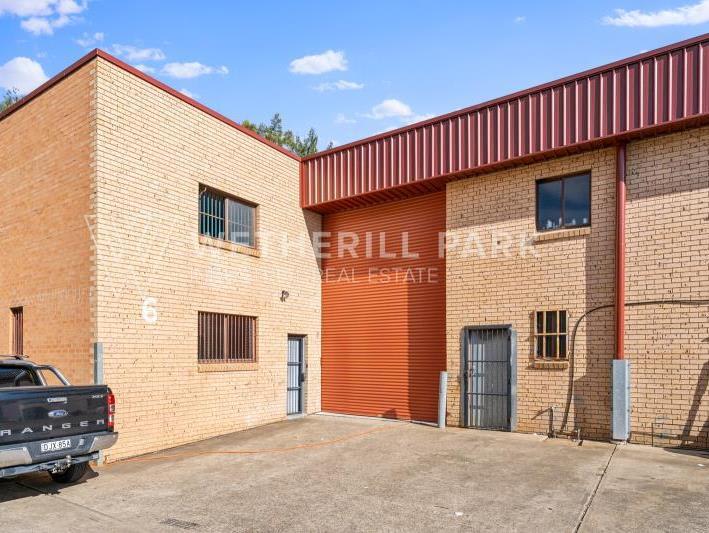 Click to view all images Smithfield NSW 2164 - Image 1