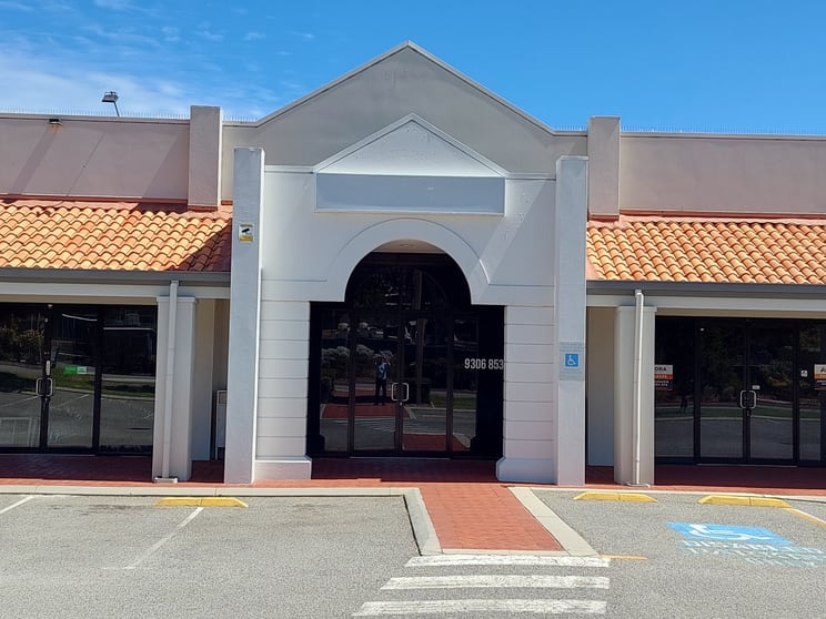 Click to view all images 4/981 Wanneroo Road Wanneroo WA 6065 - Image 2