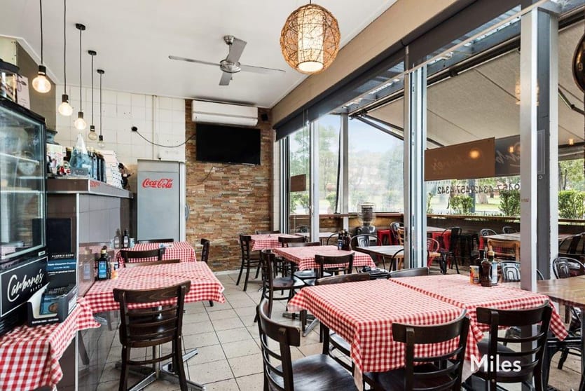 Click to view all images 34 & 36 Springthorpe Boulevard Macleod VIC 3085 - Image 3