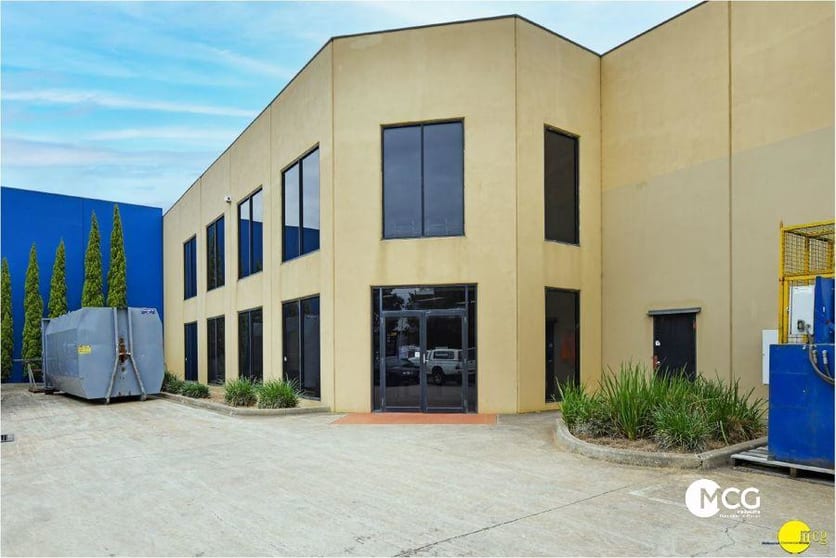 Click to view all images 35 Spencer Street Sunshine West VIC 3020 - Image 3