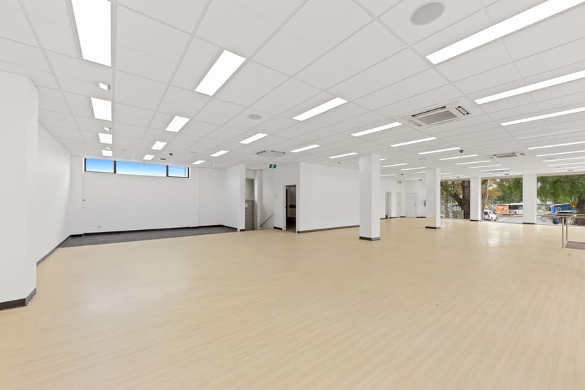 Click to view all images 963B Main Road Eltham VIC 3095 - Image 3