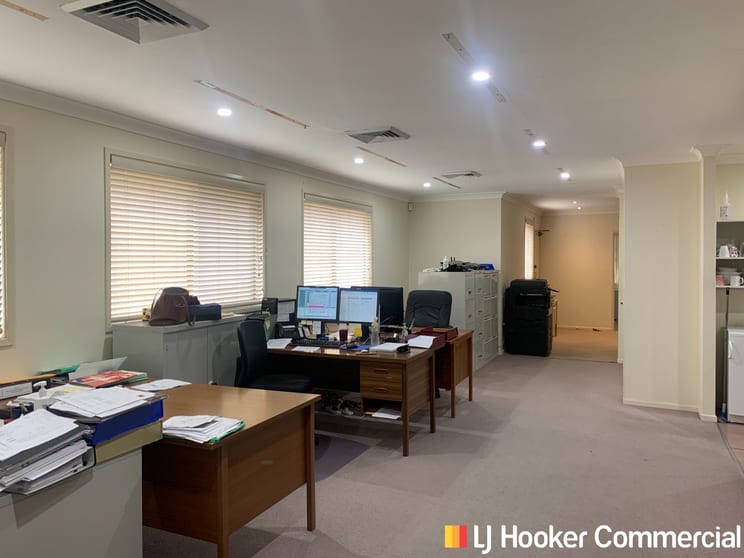 Click to view all images Penrith NSW 2750 - Image 3