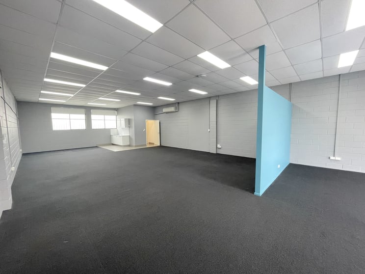 Click to view all images 3B/13-17 Upton Street Bundall QLD 4217 - Image 2