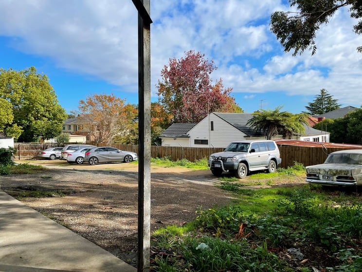Click to view all images 447-449 Whitehorse R Whitehorse Road Mitcham VIC 3132 - Image 2