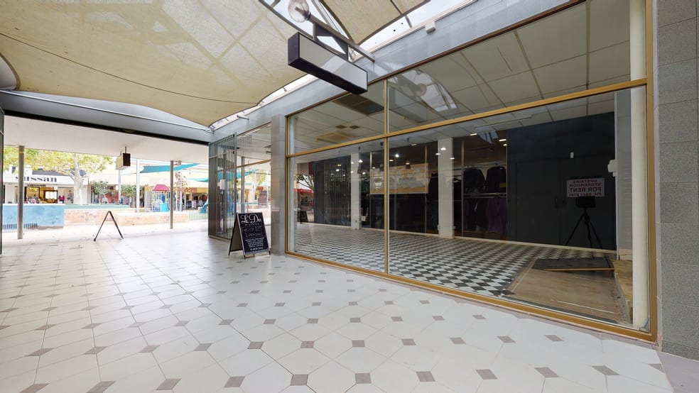 Click to view all images 2-3/224 Maude Street Shepparton VIC 3630 - Image 2