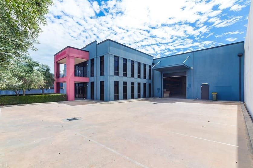 Click to view all images 65 Boulder Road Malaga WA 6090 - Image 2