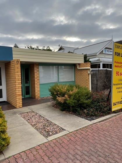 Click to view all images 17 Nile Street Glenelg SA 5045 - Image 3