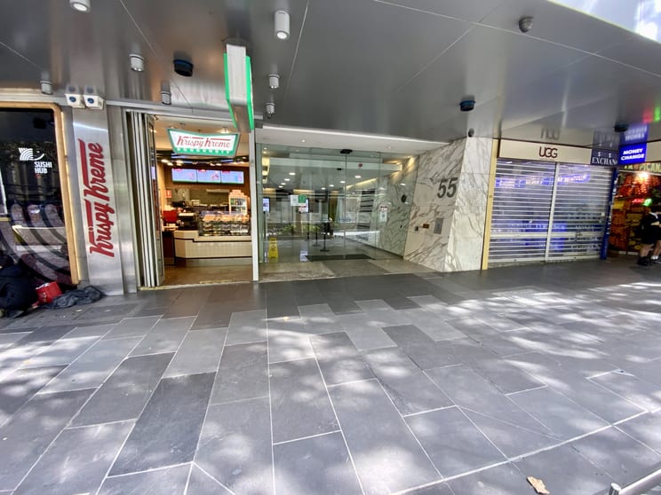 Click to view all images 1006/55 Swanston Street Melbourne VIC 3000 - Image 2