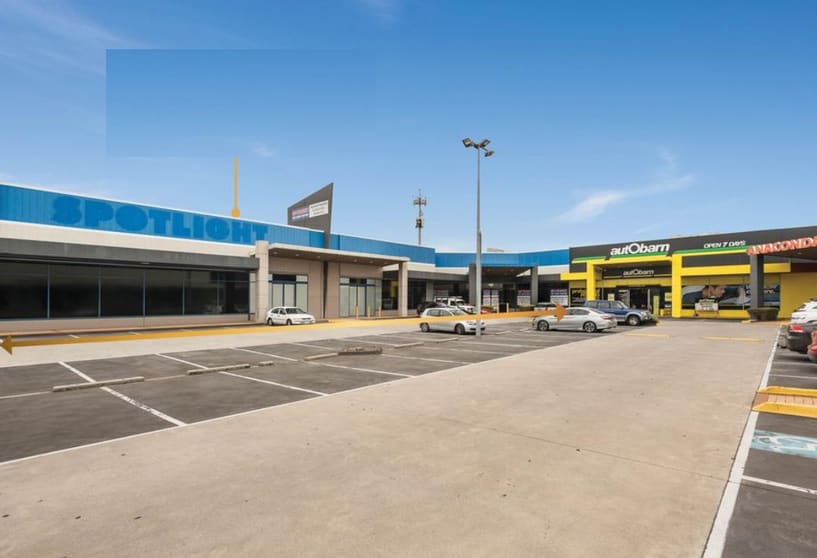 Click to view all images Unit 5/97 Chifley Drive Preston VIC 3072 - Image 2