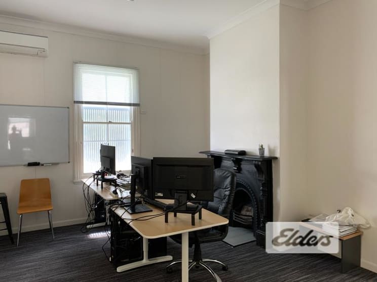 Click to view all images 2 Arne Street Woolloongabba QLD 4102 - Image 2