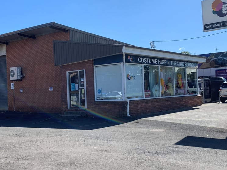 Click to view all images 1/502 Princes Highway Woonona NSW 2517 - Image 2