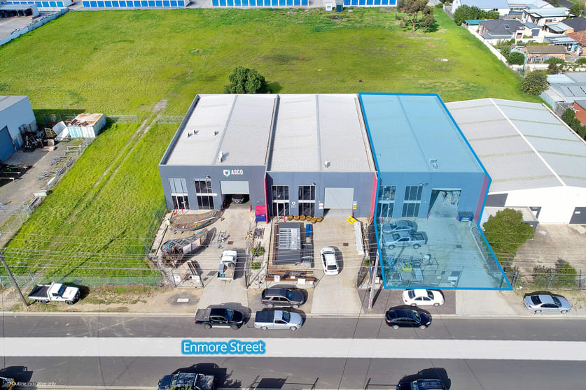 Click to view all images 3/14-16 Enmore Street North Geelong VIC 3215 - Image 2