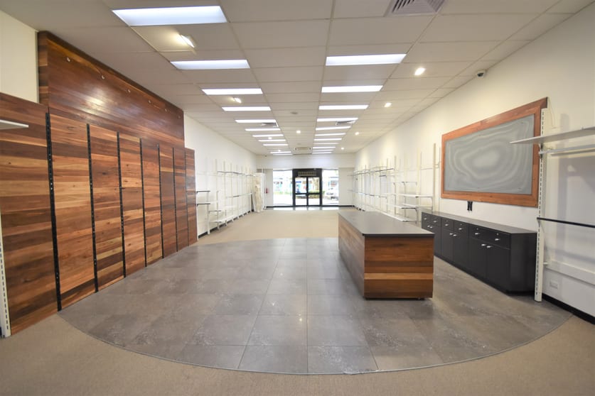 Click to view all images 583A Dean Street Albury NSW 2640 - Image 3