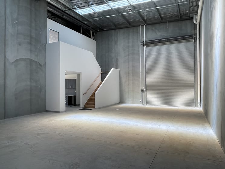 Click to view all images Factory 4/23 Northpark Dr Somerton VIC 3062 - Image 3