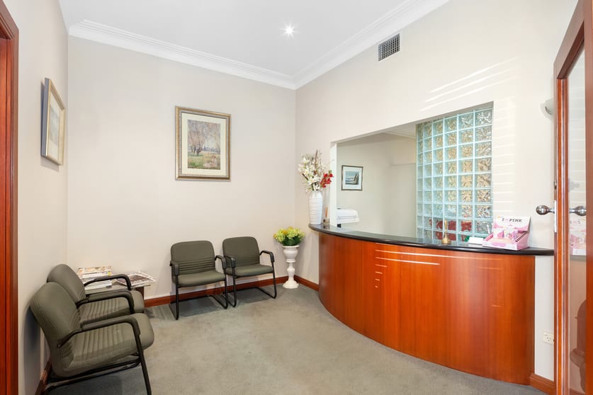 Click to view all images 46 Lydiard Street South Ballarat Central VIC 3350 - Image 2