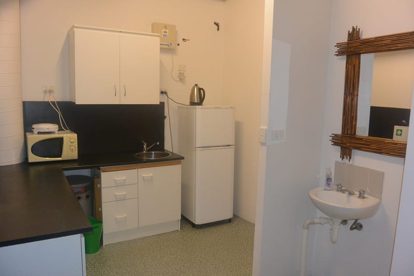 Click to view all images 21/58 Box Road Taren Point NSW 2229 - Image 3