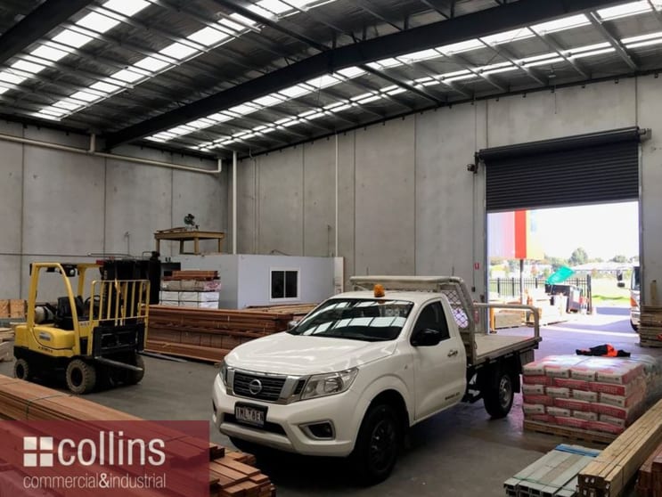 Click to view all images 20 Morialta Road Cranbourne West VIC 3977 - Image 3