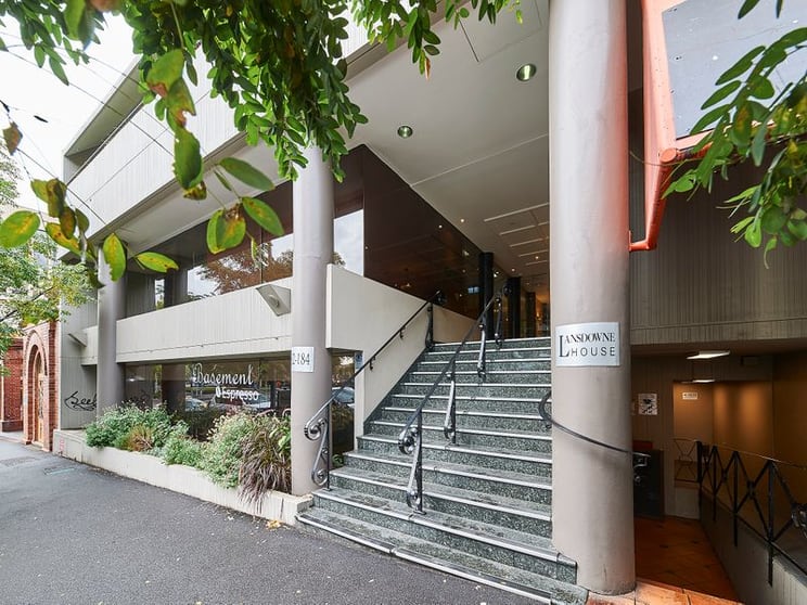 Click to view all images 2/182-184 Victoria Parade East Melbourne VIC 3002 - Image 1
