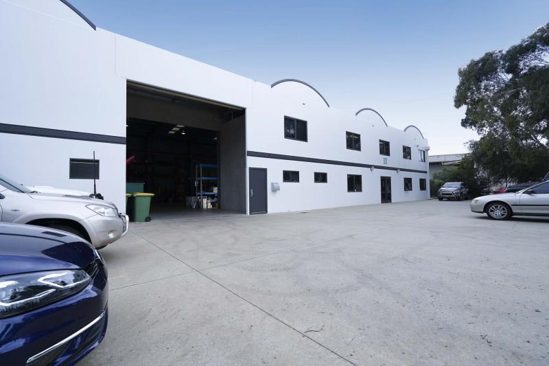 Click to view all images 82 Chisholm Crescent Kewdale WA 6105 - Image 1