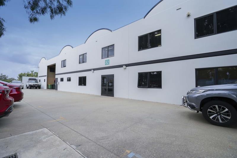 Click to view all images 82 Chisholm Crescent Kewdale WA 6105 - Image 2