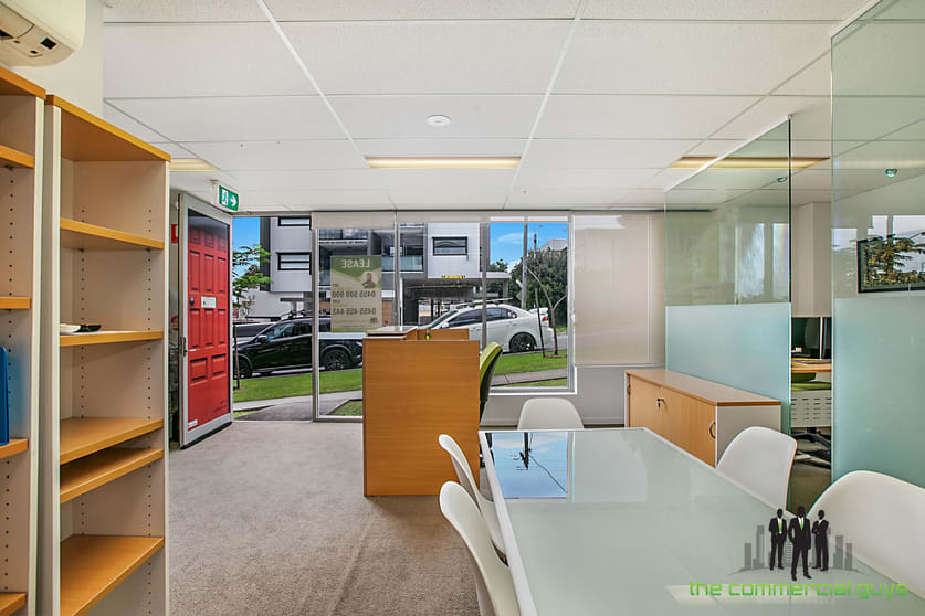 Click to view all images 13/11 Gordon Pde Everton Park QLD 4053 - Image 3