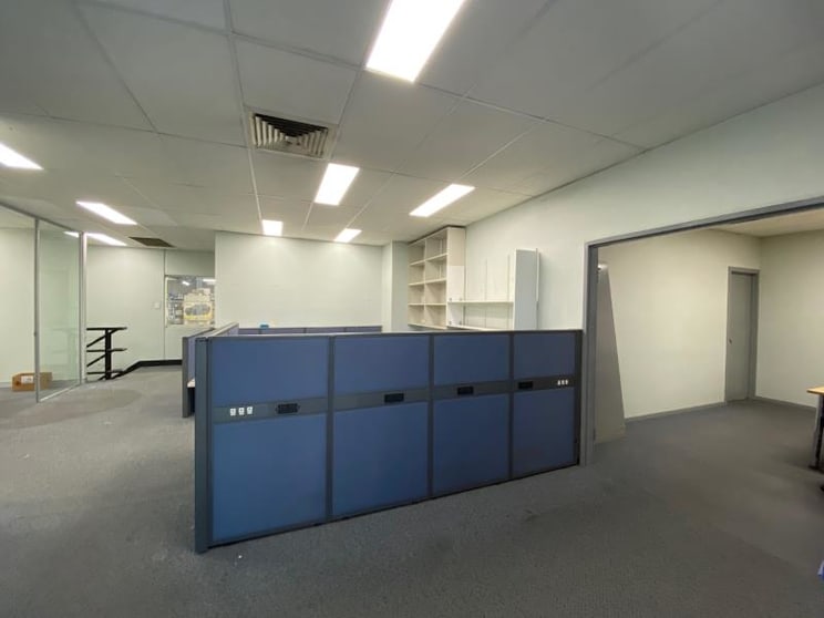 Click to view all images Caringbah NSW 2229 - Image 3
