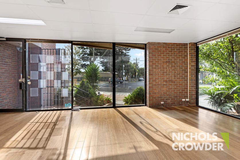 Click to view all images 3/128 Centre Dandenong Road Dingley Village VIC 3172 - Image 3