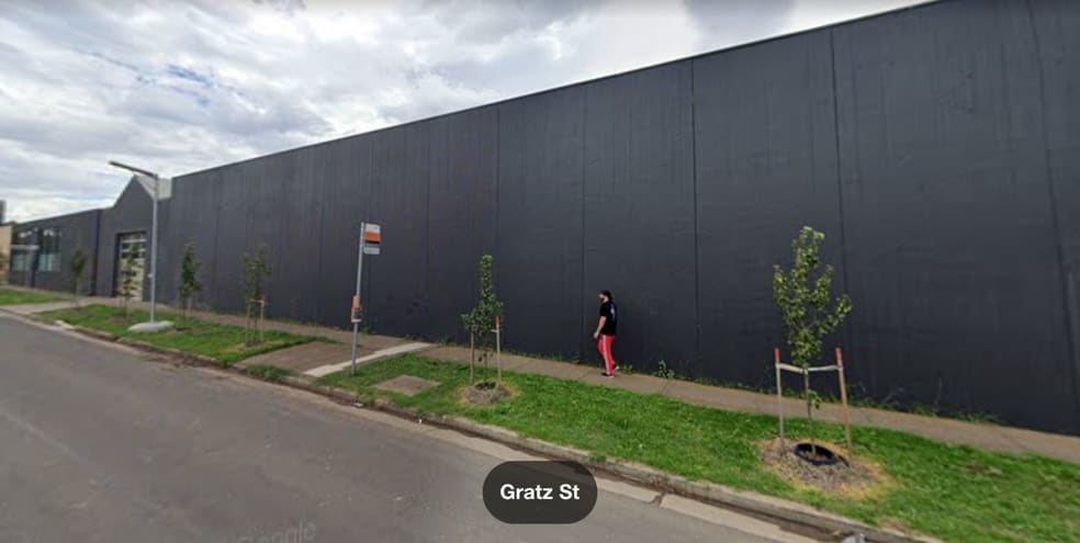 Click to view all images 1 Gratz street St Albans VIC 3021 - Image 3