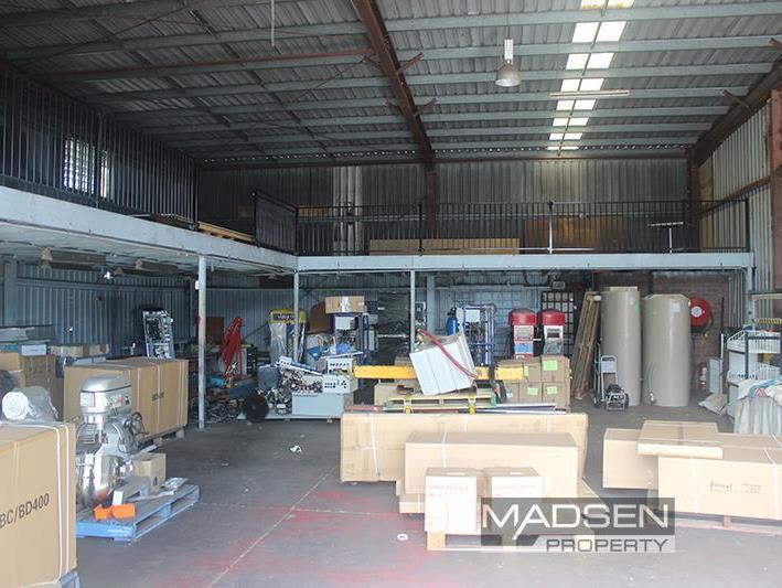 Click to view all images Unit 6/21 Jijaws Street Sumner QLD 4074 - Image 2