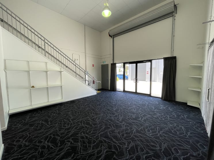 Click to view all images 3/88 Flinders Parade North Lakes QLD 4509 - Image 3