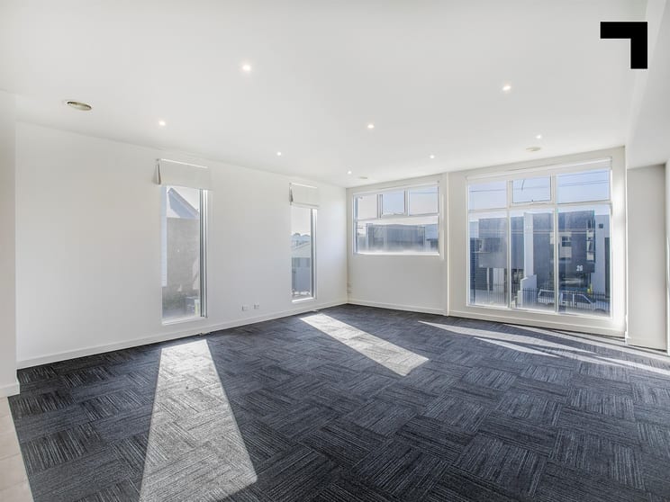 5/19-21 Walter Street Moorabbin VIC 3189 - Image 3