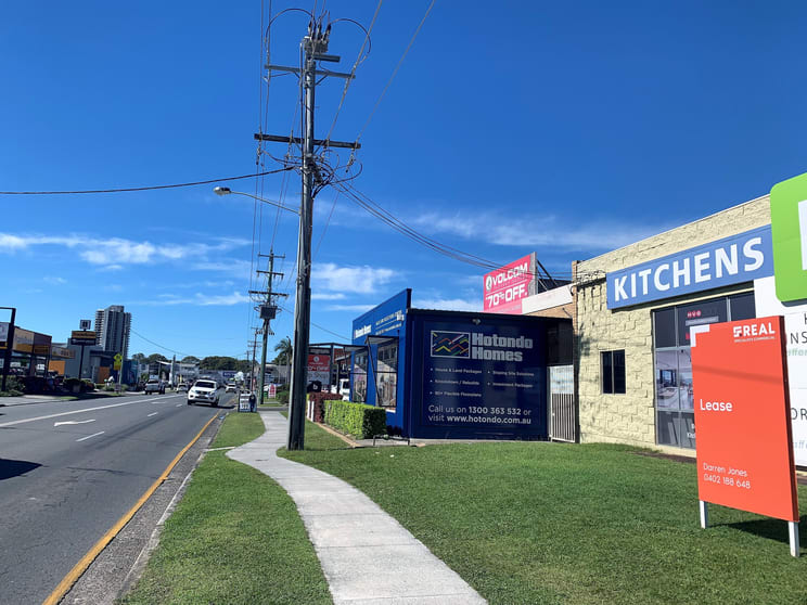 Click to view all images 6/7 Machinery Drive Tweed Heads South NSW 2486 - Image 3