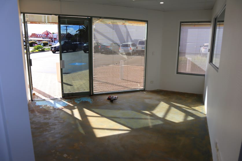 Click to view all images 4/32 Prindiville Drive Wangara WA 6065 - Image 2