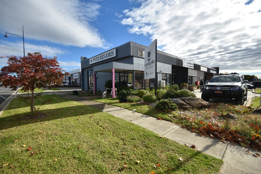 Click to view all images 4/2 South Street Wodonga VIC 3690 - Image 1