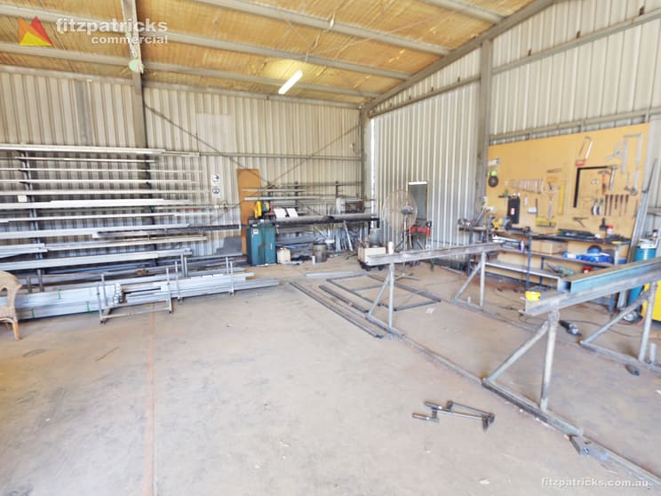 Click to view all images 21 Saxon Street Wagga Wagga NSW 2650 - Image 3