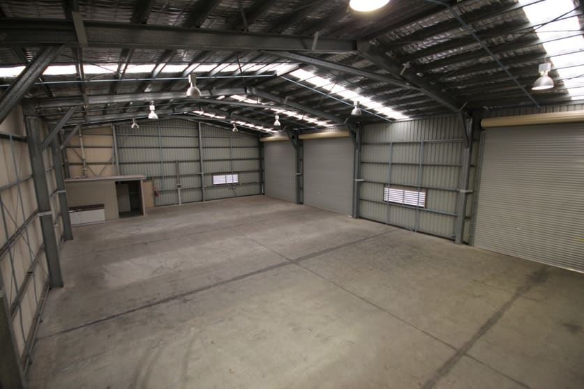 Click to view all images Unit 3, 9-11 Reward Crescent Bohle QLD 4818 - Image 3
