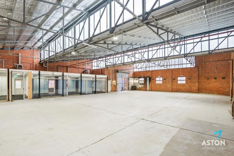 Click to view all images 5 Paran Place Glen Iris VIC 3146 - Image 3
