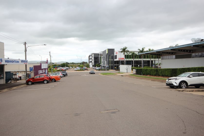 Click to view all images 3 Jones Street Townsville City QLD 4810 - Image 3