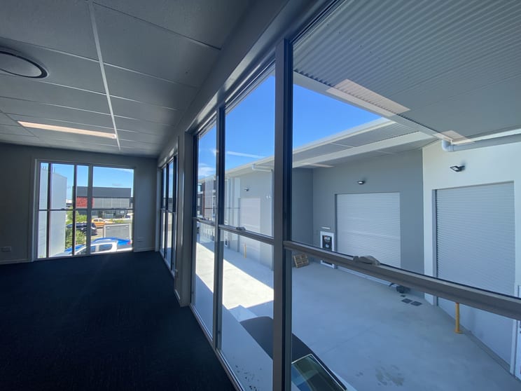 Click to view all images Unit 4/29 Hancock Way Baringa QLD 4551 - Image 3