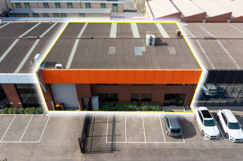 Click to view all images 1B/273-275 Wickham Road Moorabbin VIC 3189 - Image 3