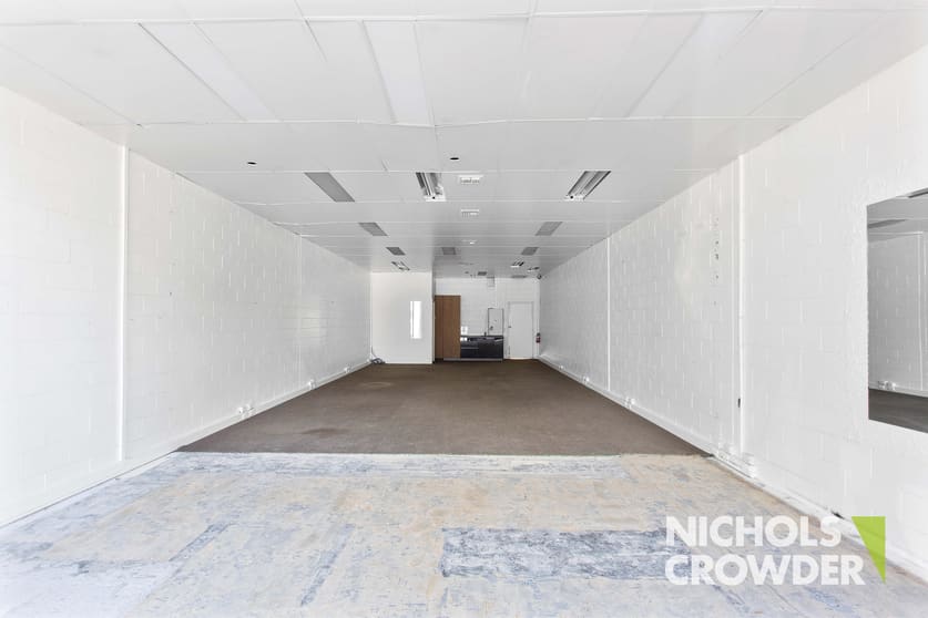Click to view all images 1&3/498 Hampton Street Hampton VIC 3188 - Image 3