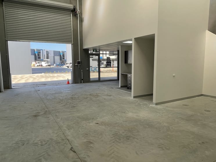 Click to view all images Unit 38/25 Trafalgar Rd Epping VIC 3076 - Image 2