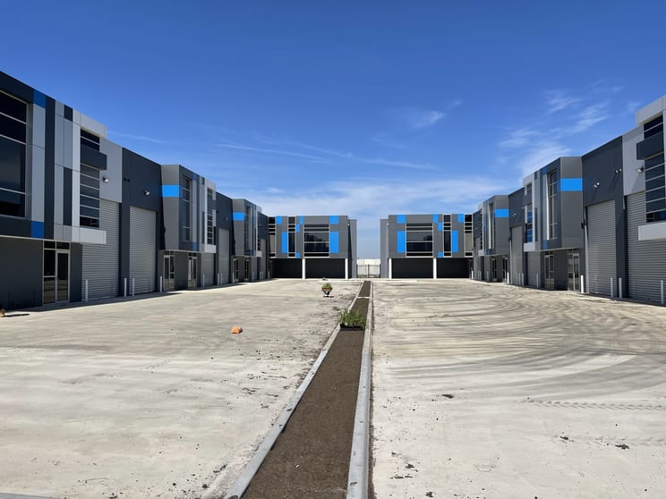 Click to view all images Unit 42/25 Trafalgar Rd Epping VIC 3076 - Image 3