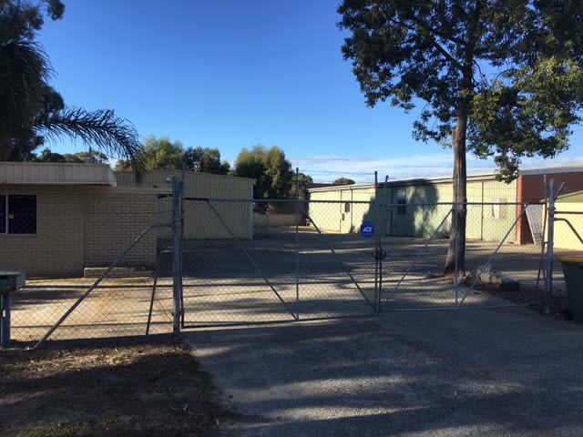 Click to view all images 5 Martyn Road Mandurah WA 6210 - Image 2
