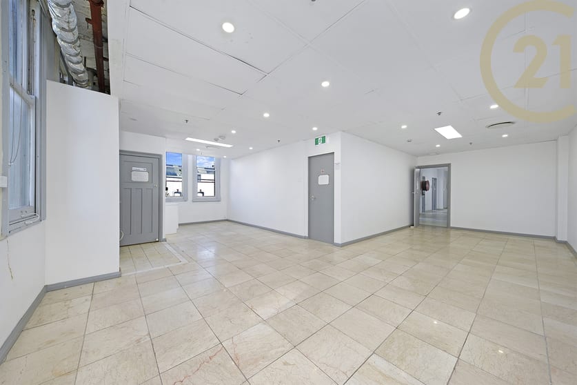 Click to view all images 206-208 King Street Newtown NSW 2042 - Image 3