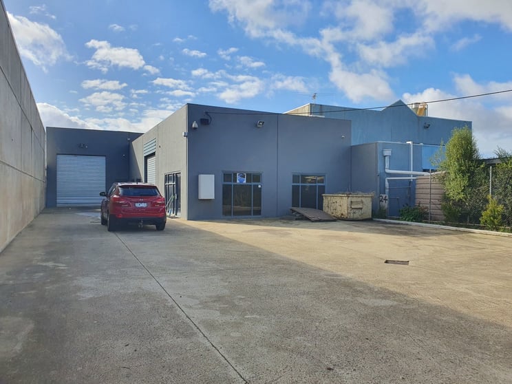 Click to view all images 26 Dunlop Road Hoppers Crossing VIC 3029 - Image 1