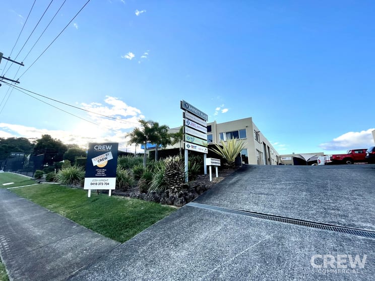 Click to view all images 1/9 Barnett Place Molendinar QLD 4214 - Image 1